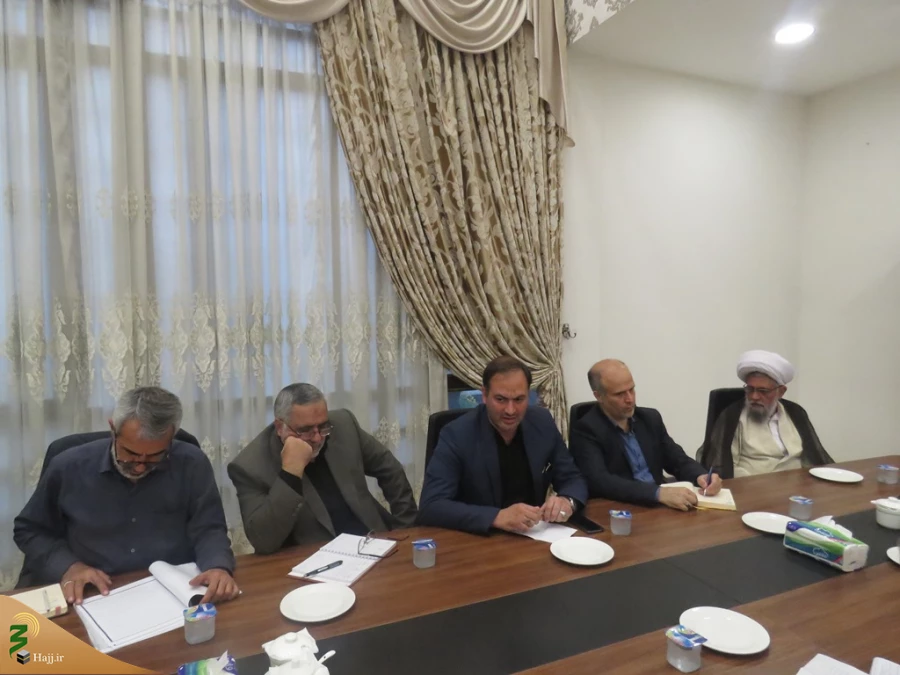 سرکنسول ایران در کربلا :

از هم اکنون برای اربعین سال آتی برنامه ریزی کنیم. 4