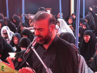 دست دعا و چشم امید زائران حسینی در آخرین دعای کمیل ماه صفر

گزارش تصویری: دعای کمیل در خیمه گاه حسینی 4