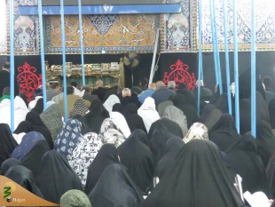 زمزمه ندبه انتظار در خیمه گاه حسینی

گرارش تصویری دعای کمیل ندبه در خیمه گاه حسینی 7