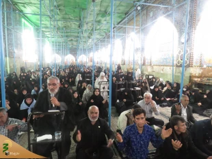 گزارش تصویری دعای کمیل در خیمه گاه حسینی

 3