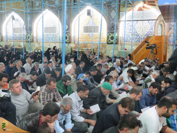 گزارش تصویری:

دعای روح بخش کمیل در خیمه گاه حسینی 5