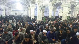 نوای دعای کمیل درحرم مطهر علی بن ابی طالب طنین انداز شد 12