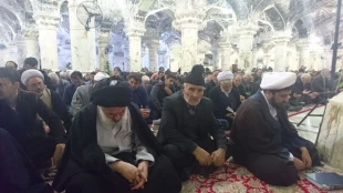 نوای دعای کمیل درحرم مطهر علی بن ابی طالب طنین انداز شد 14