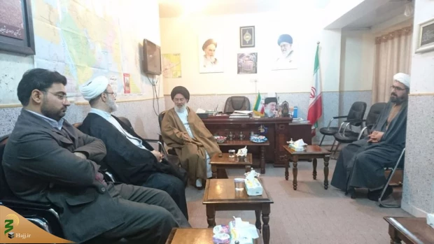 جلسه هفتگی بعثه مقام معظم رهبری در نجف اشرف برگزار شد  2