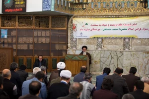 مسلمانان هرچه بیشتر با سیره پیامبر آشنا شوند 