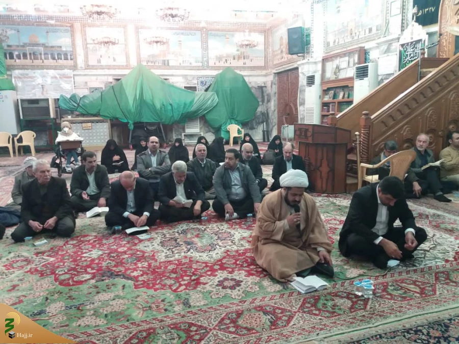 زمزمه عارفانه دعای روح بخش کمیل در عتبات عالیات 3