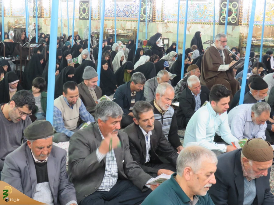 زمزمه عارفانه دعای روح بخش کمیل در عتبات عالیات 8