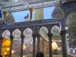 سخنران بعثه رهبری در کربلا:

 شیعه امام حسین(ع) هم شفاعت می شودهم شفاعت می کند 12