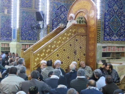 سخنران بعثه رهبری در کربلا:

عبادت باید انسان را به عبودیت و بندگی برساند 4