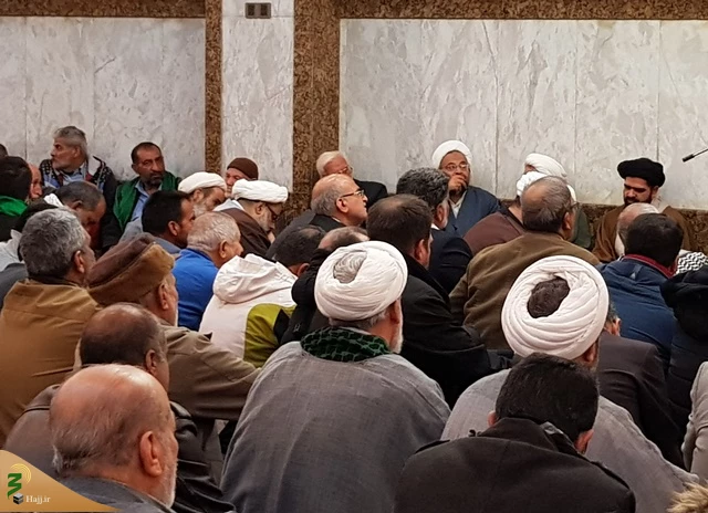 خطیب بعثه رهبری در کربلا: کریمه اهل بیت همانند خورشیدی در قم می درخشد. 5
