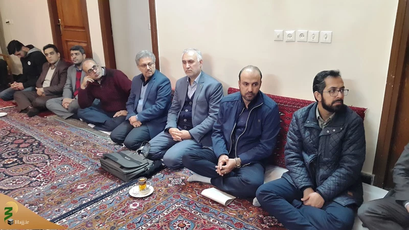 معاون مجمع جهانی تقریب مذاهب اسلامی:


نظم و انضباط مرحوم آیت‌الله واعظ زاده خراسانی زبانزد عام و خاص بود
 10