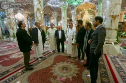 پژوهشگران کاتولیک به زیارت حرم امیرالمؤمنین(ع) مشرف شدند+تصاویر  6
