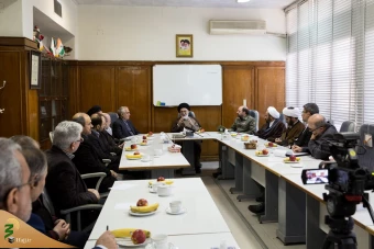 بازدید نماینده ولی فقیه در امور حج وزیارت از سازمان جغرافیایی نیروهای مسلح 
 2