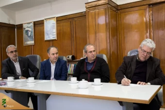 بازدید نماینده ولی فقیه در امور حج وزیارت از سازمان جغرافیایی نیروهای مسلح 
 7