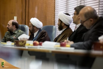 بازدید نماینده ولی فقیه در امور حج وزیارت از سازمان جغرافیایی نیروهای مسلح 
 9