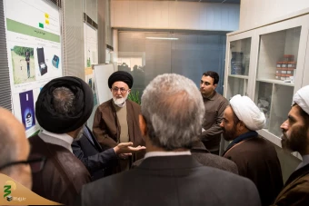 بازدید نماینده ولی فقیه در امور حج وزیارت از سازمان جغرافیایی نیروهای مسلح 
 14