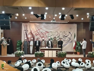 مسئول دفتر نمایندگی بعثه رهبری در خراسان رضوی :


میزبانی عراقی ها در راهپیمایی اربعین بی نظیر است 
 3