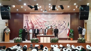 مدیر امور فرهنگی زائران استانداری خراسان رضوی: 


سالانه 30 میلیون زائر به مشهد مقدس می آیند 
 3