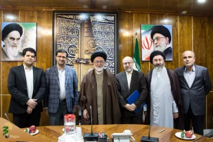 با حضور نماینده ولی فقیه در امور حج وزیارت امضا شد؛ 

تفاهم نامه همکاری میان پژوهشکده حج وزیارت و دانشکده علوم اجتماعی دانشگاه تهران  10