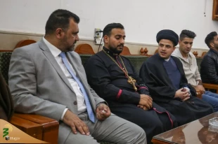 مشاور پاپ واتیکان به زیارت حرم امام علی(ع) مشرف شد 2