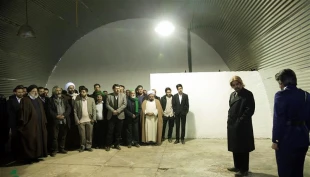 تولیت آستان قدس رضوی در مراسم افتتاح موزه زنده زیارت:


زائر حضرت رضا (ع) باید با تمدن رضوی آشنا شود . 
 5