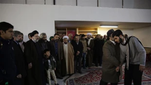 تولیت آستان قدس رضوی در مراسم افتتاح موزه زنده زیارت:


زائر حضرت رضا (ع) باید با تمدن رضوی آشنا شود . 
 9