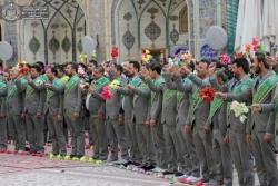 به مناسبت میلاد حضرت زینب(س)؛ 

حرم حضرت امیرالمؤمنین (ع) غرق در سرور و شادی شد+ تصاویر  3