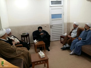 دیدار نماینده بعثه مقام معظم رهبری در عراق با آیت الله سید محمد تقی مدرسی