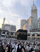 هزاران نفر در مسجدالحرام نماز آیات خواندند +تصاویر      3