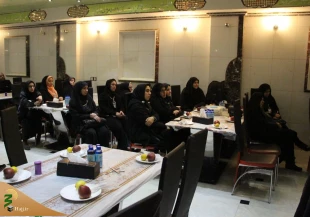 استقبال مسئول بعثه مقام معظم رهبری در نجف اشرف از کاروانهای دانشگاهی 5