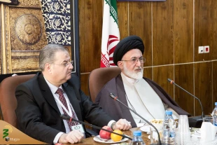 دیدارهیئتی از شخصیت های دانشگاهی سوریه با سرپرست حجاج ایرانی 3