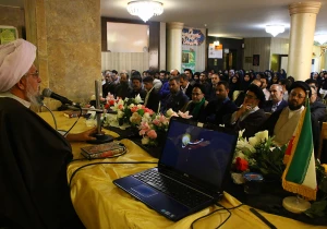 نماینده بعثه مقام معظم رهبری در عراق :

 امام حسین( ع )  یک اسطوره نیست بلکه  اسوه زندگی است