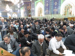 زمزمه دعای کمیل زائران ایرانی در خیمه گاه حسینی  3