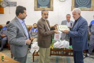 تقدیر از خادمان افتخاری ایرانی از سوی شورای آستان علوی 7