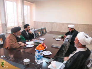 پذیرفته شدگان آزمون جذب خاص روحانیون عتبات استان مرکزی مورد مصاحبه قرار گرفتند . 7