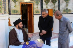 همزمان با ایام فاطمیه؛ 

ایستگاه پاسخ به سؤالات شرعی در صحن‌های حرم امیرالمؤمنین(ع) برپا شد+تصاویر  2