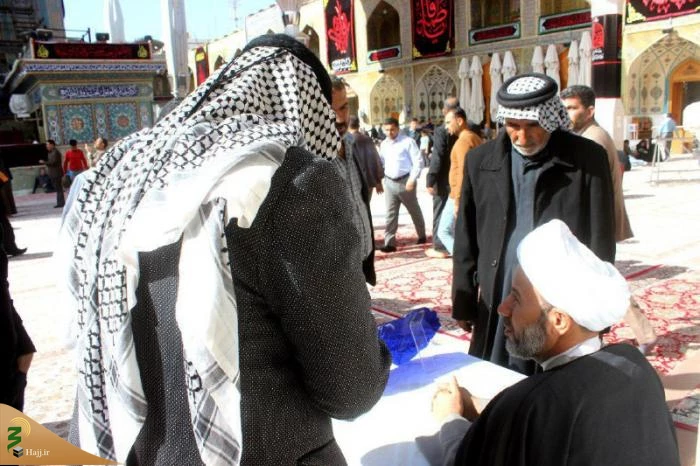 همزمان با ایام فاطمیه؛ 

ایستگاه پاسخ به سؤالات شرعی در صحن‌های حرم امیرالمؤمنین(ع) برپا شد+تصاویر  4