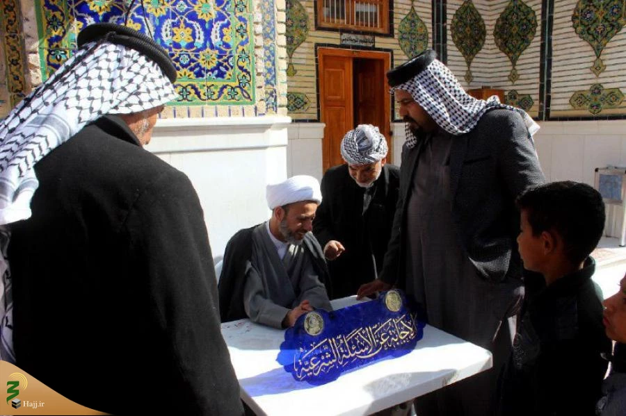 همزمان با ایام فاطمیه؛ 

ایستگاه پاسخ به سؤالات شرعی در صحن‌های حرم امیرالمؤمنین(ع) برپا شد+تصاویر  5
