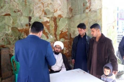 همزمان با ایام فاطمیه؛ 

ایستگاه پاسخ به سؤالات شرعی در صحن‌های حرم امیرالمؤمنین(ع) برپا شد+تصاویر  2