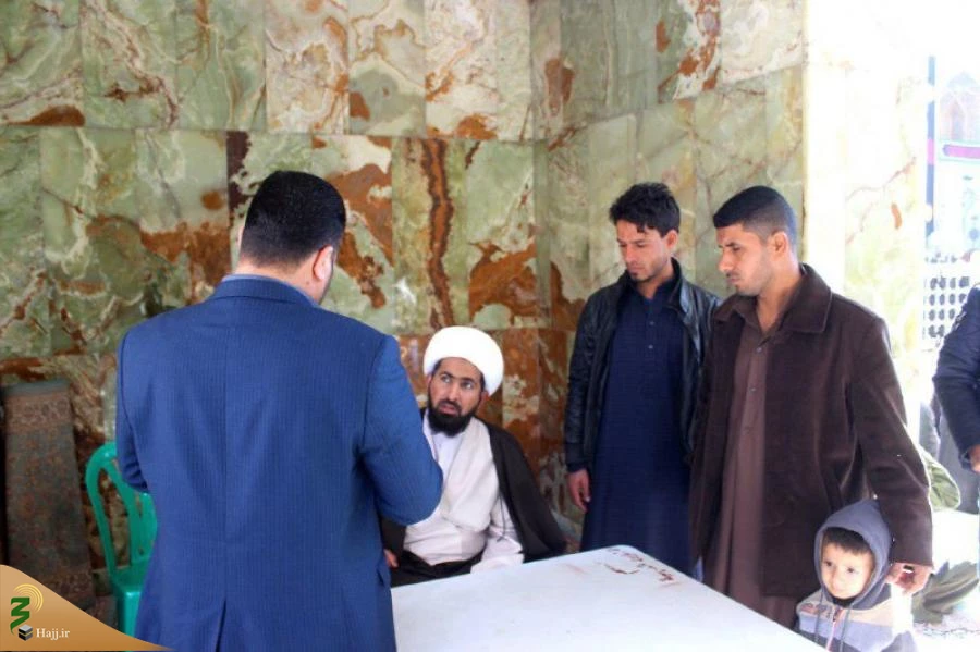 همزمان با ایام فاطمیه؛ 

ایستگاه پاسخ به سؤالات شرعی در صحن‌های حرم امیرالمؤمنین(ع) برپا شد+تصاویر  2