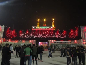 حال و هوای بین الحرمین در شام غریبان بی بی دو عالم- گزارش تصویری