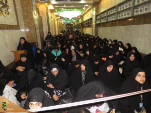 مدیر جذب و سازماندهی بعثه مقام معظم رهبری:

حضرت فاطمه (س) الگـوی رشـد و تعـالی معنـوی بشریت است.
 6