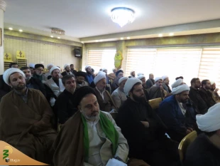 حجت الاسلام پروانه مدیر جذب و سازماندهی بعثه مقام معظم رهبری:

کارگزاران فرهنگی افسران مبارزه با جنگ نرم هستند.
 2