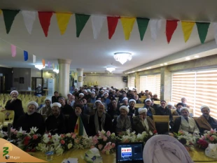 مسئول دفتر نمایندگی بعثه مقام معظم رهبری در عراق:

انقلاب اسلامی تجلی نور الهی است.
 5