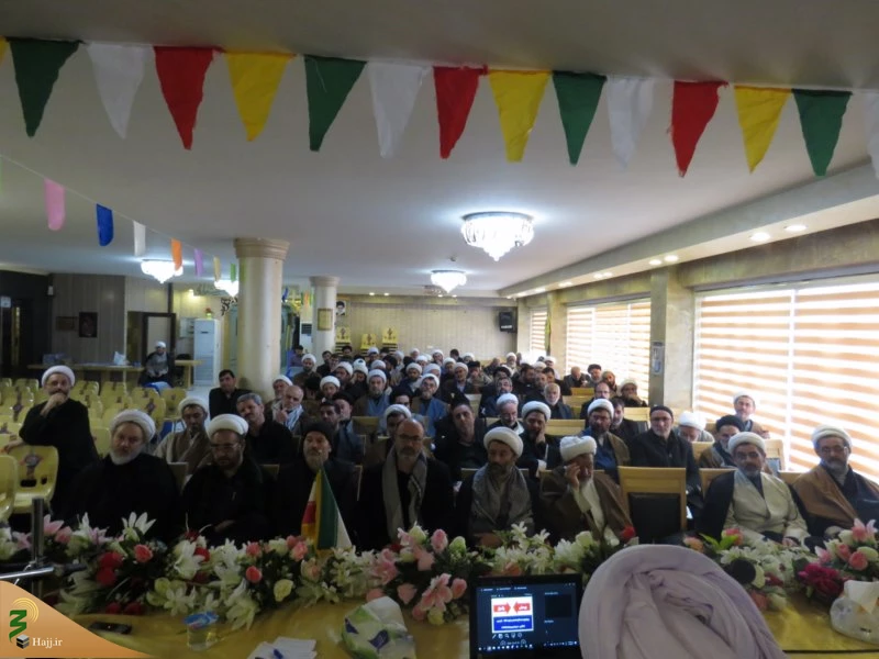 مسئول دفتر نمایندگی بعثه مقام معظم رهبری در عراق:

انقلاب اسلامی تجلی نور الهی است.
 5