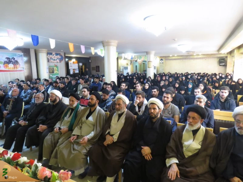 مسئول دفتر نمایندگی بعثه رهبری در کربلا:

پیروی از ولایت فقیه رمز پیروزی است
 2