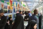 در چهلمین سالگرد پیروزی انقلاب اسلامی ایران صورت پذیرفت:

استقبال راه پیمایان 22 بهمن از نمایشگاه دستاوردهای حوزه حج و زیارت - گزارش تصویری 15