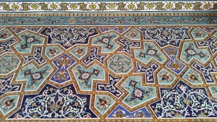 کاشی کاری نفیس و الوان در صحن آزادی حرم رضوی - تصاویر 10