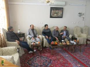 تجلیل از زحمات حاج مصطفی ملکی خادم پیشکسوت زائران ضیوف الرحمان و اعتاب مقدس سوریه و عراق در استان مرکزی 4