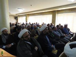 حجت الاسلام و المسلمین نجفی روحانی:

کمترین ثواب زیارت امام حسین(ع)، بخشش گناهان زائر است
 6